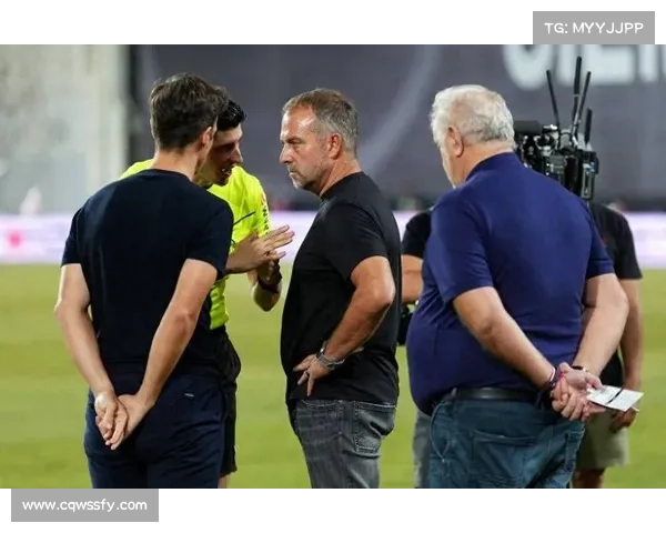 弗里克：阿劳霍恢复良好队医批准出场 拉菲尼亚周日回归阵容