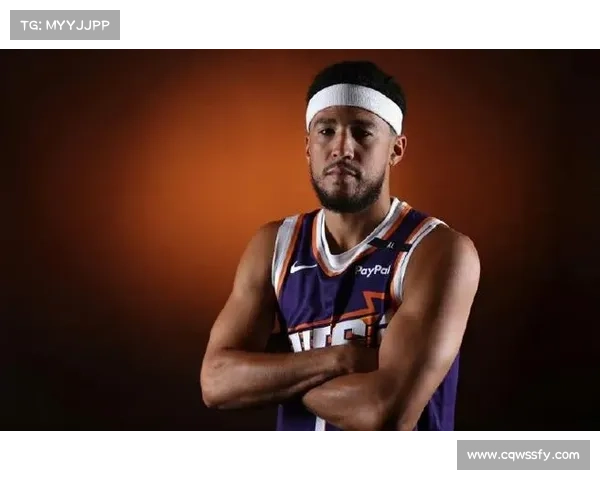 德文·布克分享训练日常 激励年轻球员坚持不懈追求梦想 德文·布克分享训练日常 激励年轻球员坚持不懈追求梦想